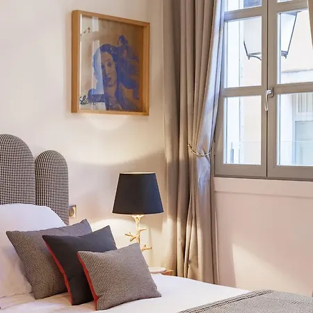 Maison Du Collectionneur Bed & Breakfast Aix-en-Provence